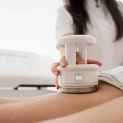 belleza aisthesis adipologie maquinaria